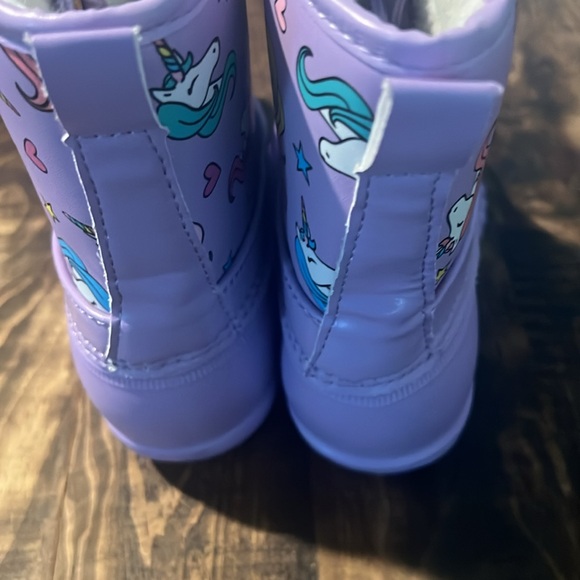 Size 2 girls lined lavender unicorn duck boots NWOT - Picture 5 of 8